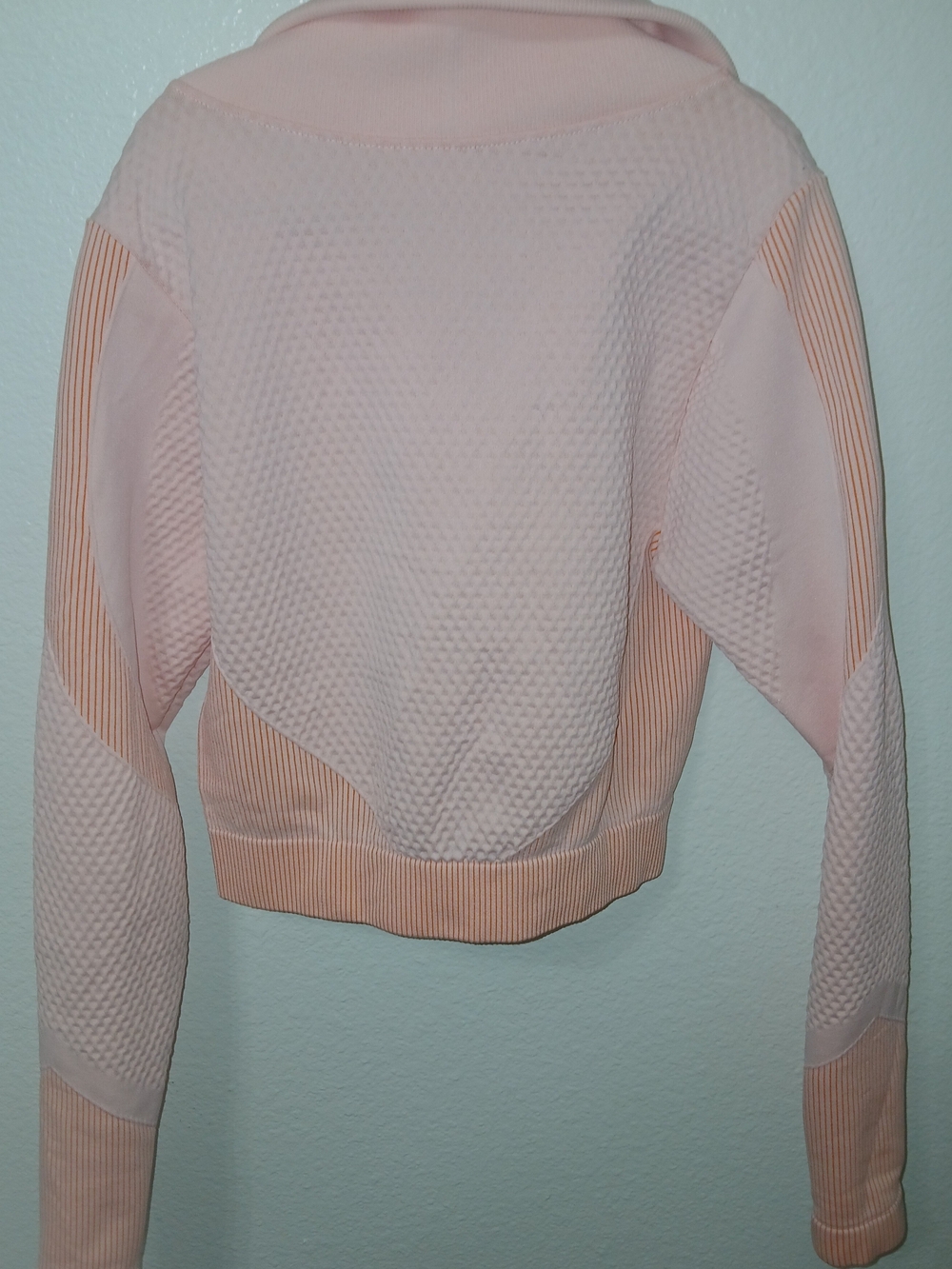 Women's Light Pink Textured Cropped Jacket